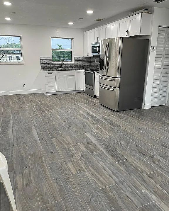 1st image of 3906 SW 12th Ct APT 4