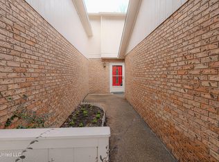 418 Lakebend Pl, Brandon, MS 39042