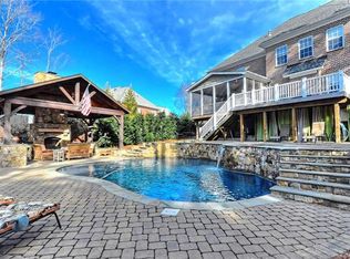 2924 Providence Trail Ln, Charlotte, NC 28270