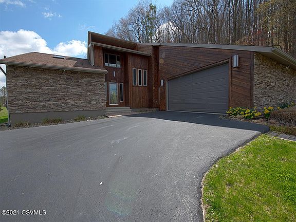2nd image of 1623 Highland Dr