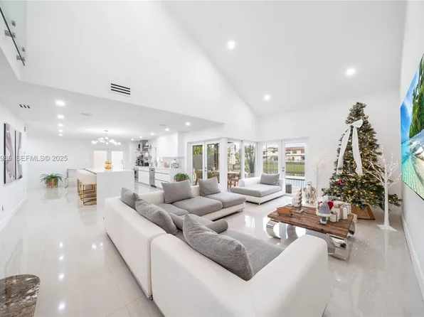 12728 SW 64th Ter, Miami, FL 33183