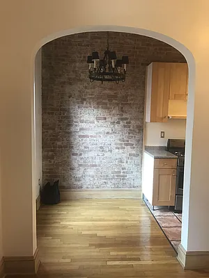 Rented by Salon Realty Corp | media 18