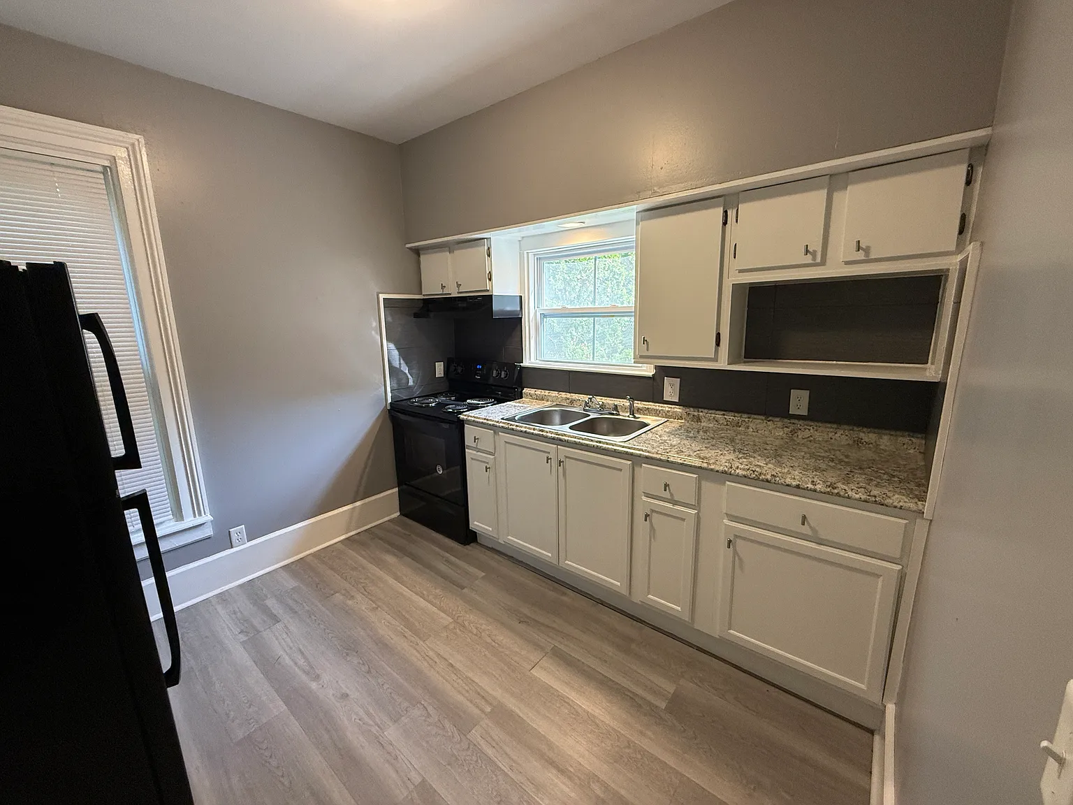 1 bed, 1200 sqft, $800 — Photo 1