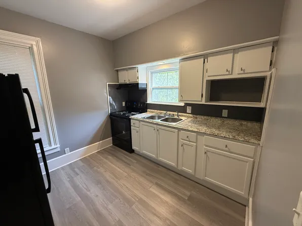 621 Avon St #1, Flint, MI 48503