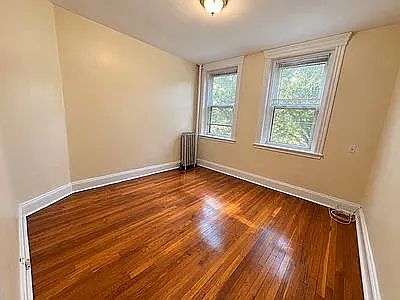 3rd image of 360 Riverway APT 11
