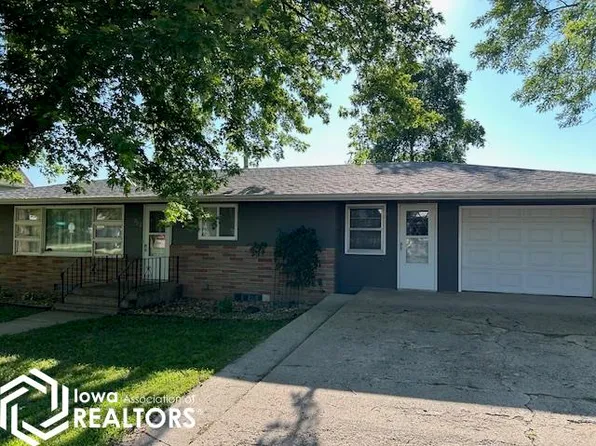 202 S Cedar Ave, Graettinger, IA 51342