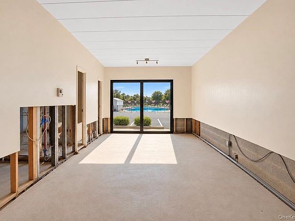 3rd image of 666 Pelham Road #1N