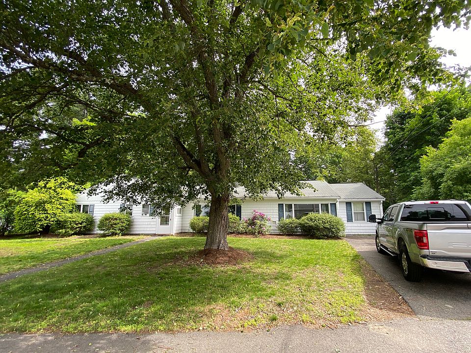 May 2025 exterior front and driveway