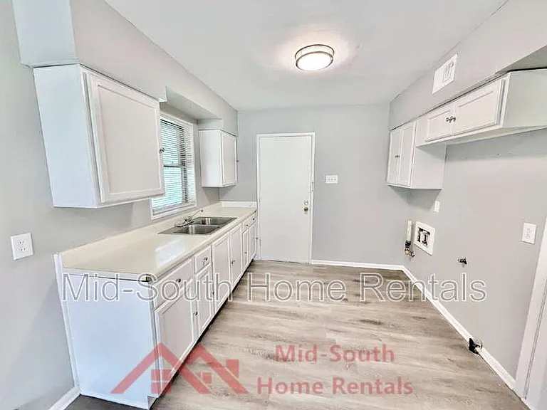 1730 Tahiti Ln — Photo 5