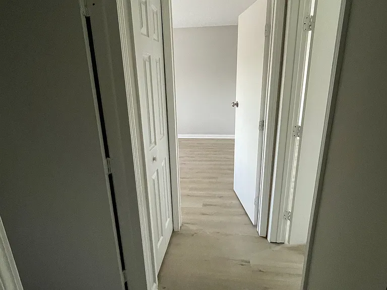 5712 Kendrick Dr — Photo 11