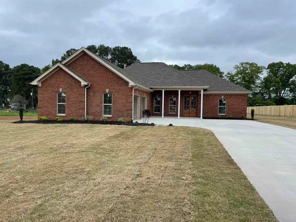 433 Dartmoor Dr, Killen, AL 35645
