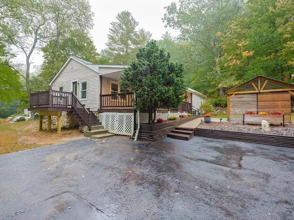 1220 Wachusett St, Jefferson, MA 01522