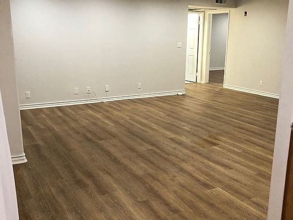 3rd image of 1342 N Detroit St APT 103