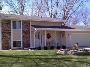 2610 Louisa Ave, Mounds View, MN 55112