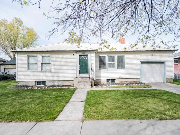 1718 Schodde Ave, Burley, ID 83318