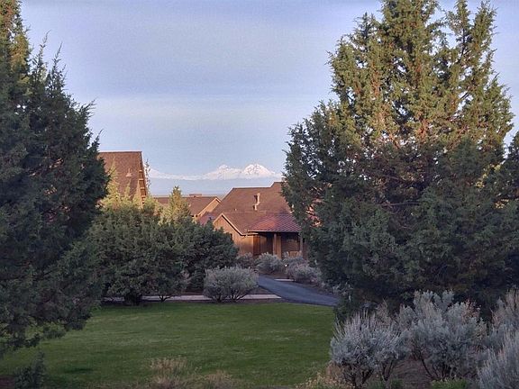 3rd image of 16731 SW Brasada Ranch Rd
