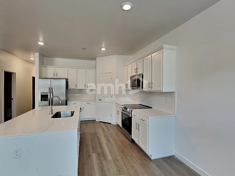 7344 S Avenida Obelo — Photo 3