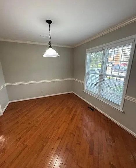 1145 Dunbarton Ln — Photo 5