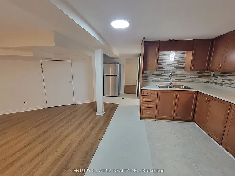 339 Taylor Mills Dr N #BASEMENT — Photo 3