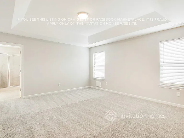 3941 Lake Manor Way — Photo 13