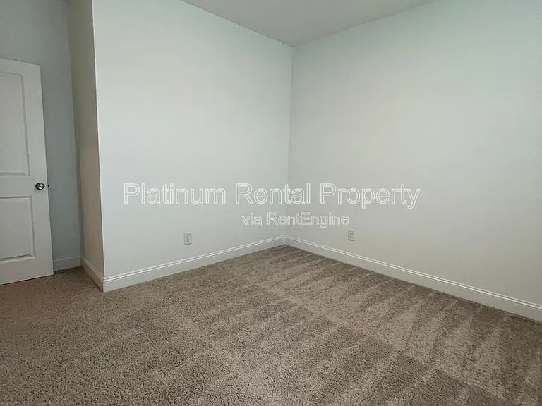 5221 Riden Ct — Photo 19