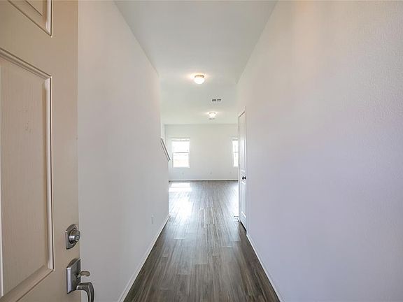 3rd image of 140 Joe Kidd Ln