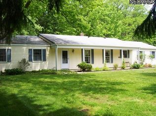 7278 Chagrin Rd, Chagrin Falls, OH 44023