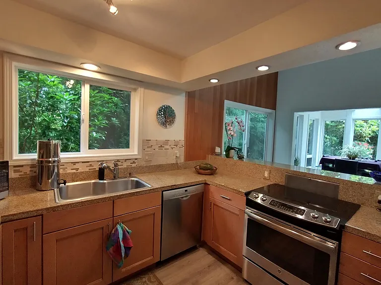 1256 SW Meadow Ln — Photo 13