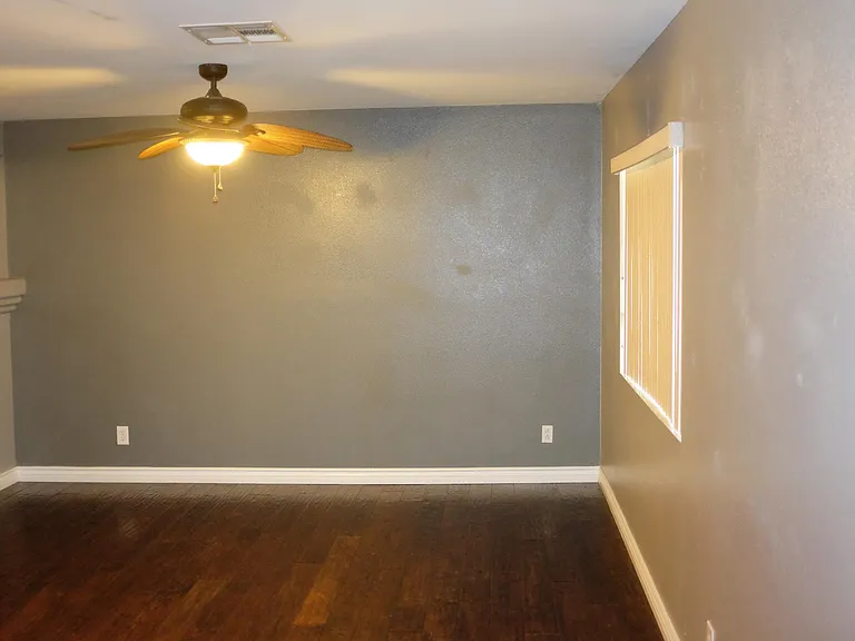 30574 Wyndham Ct — Photo 10