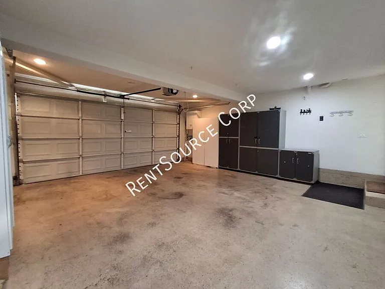 23902 Ranney House Ct — Photo 37