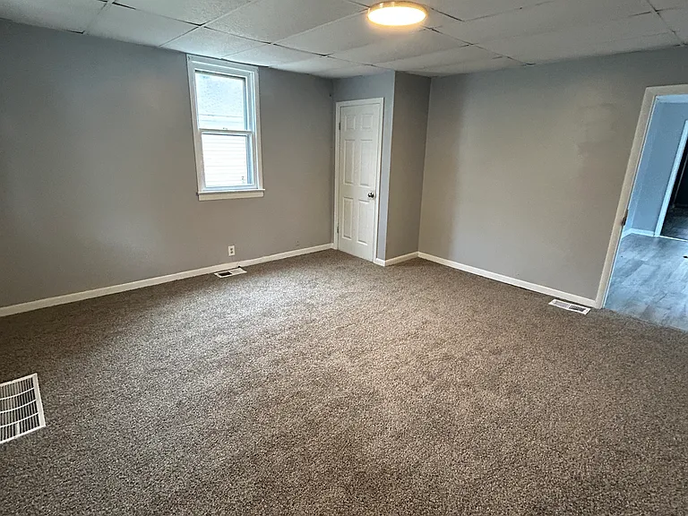 1721 S Morton Ave — Photo 4