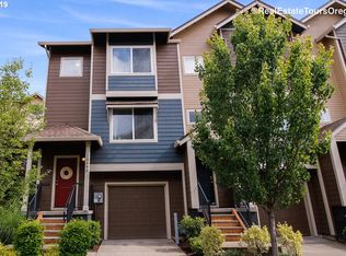 10493 NE Park Ridge Way, Hillsboro, OR 97006