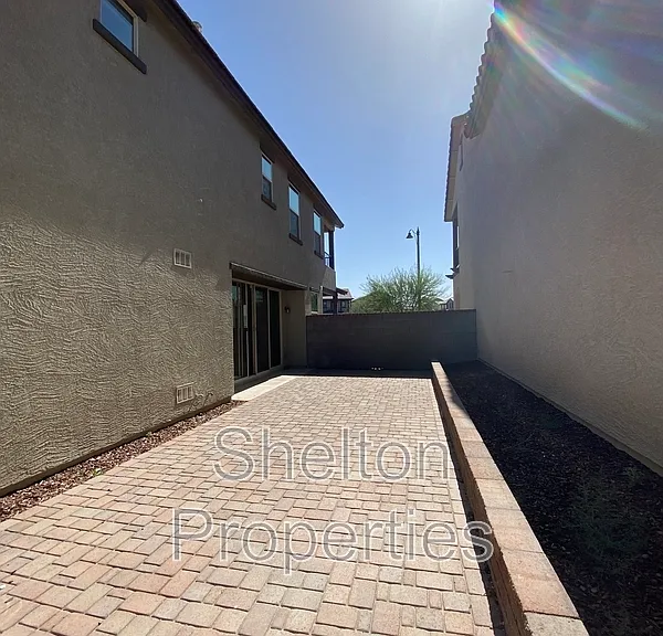 1721 N Marketside Ave — Photo 15
