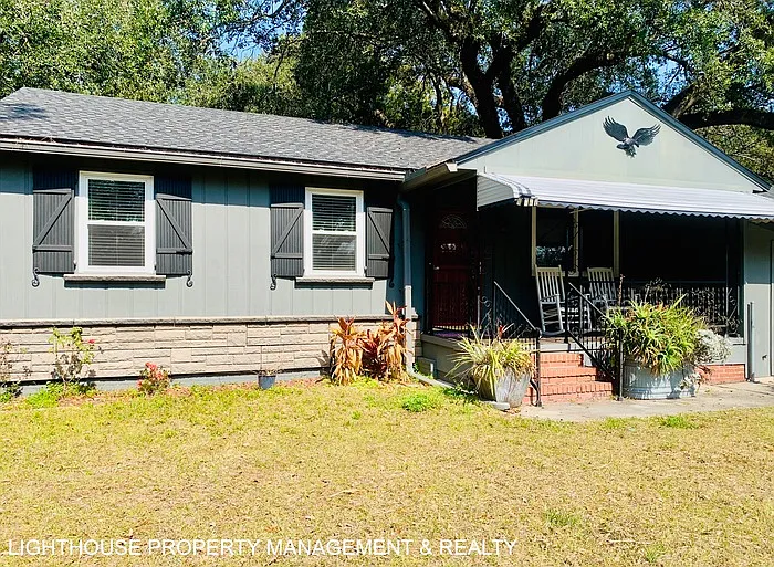 3331 Sylvia St — Photo 2