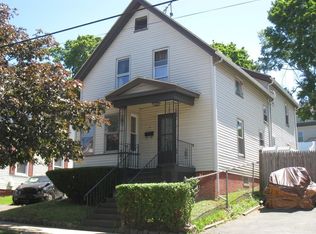 12 Rockingham St, Lynn, MA 01902