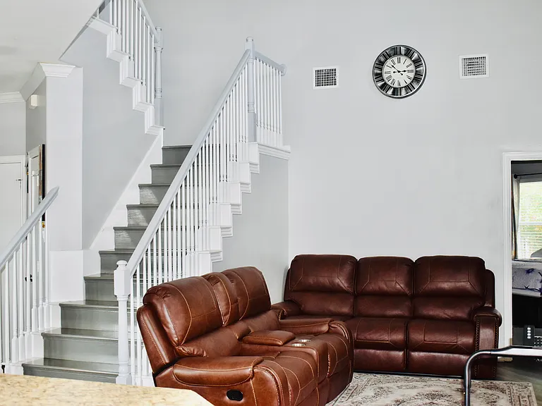 134 Turnberry Ln — Photo 7