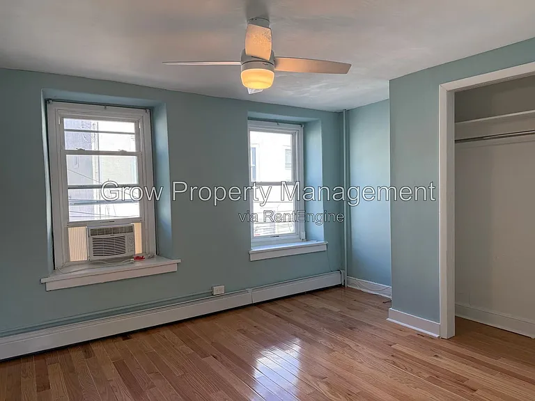 4714 Fowler St — Photo 15