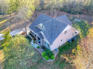 305 Prairie Rd, Marion, IL 62918