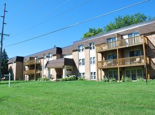 Hilltop Lane Apartments, Mankato, MN 56001