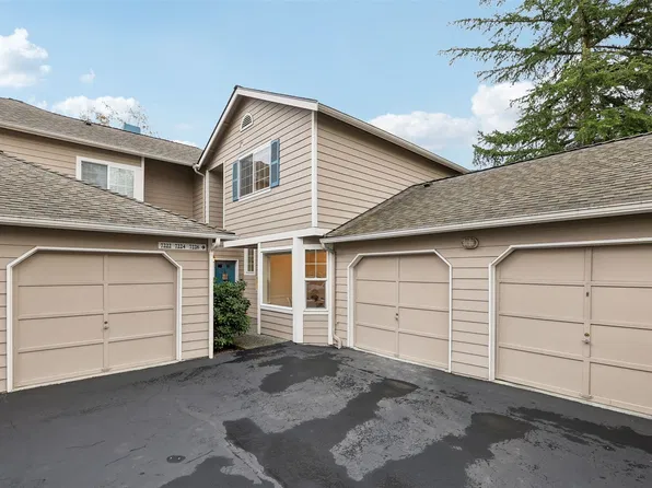 7226 NE 171st Lane, Kenmore, WA 98028