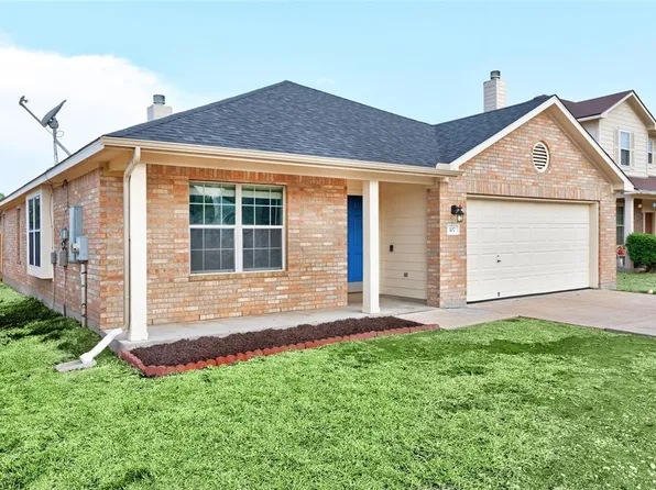 107 Hanstrom Dr, Hutto, TX 78634