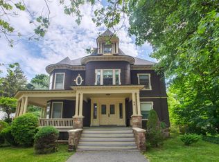 54 Salem St APT 4, Andover, MA 01810