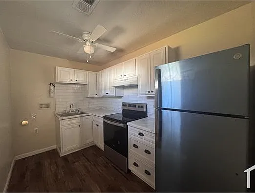 557 Simmons St NW #B — Photo 14