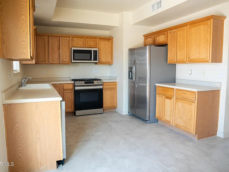 804 Bonnie Ct — Photo 8