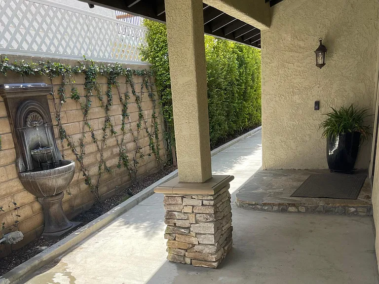 2076 Iron Club Dr — Photo 4