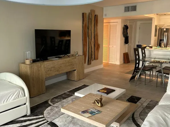 2301 Collins Ave, Miami Beach, FL