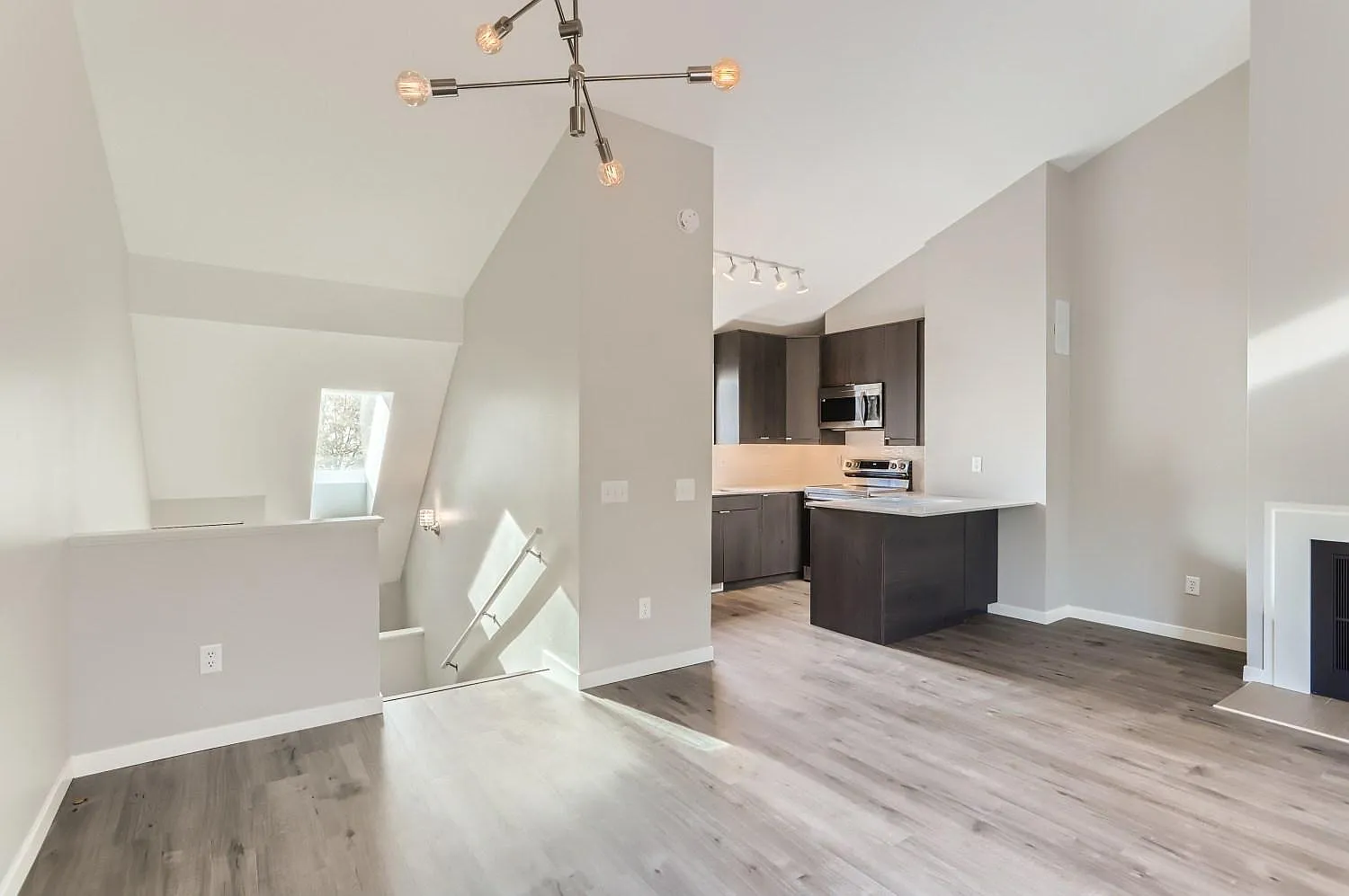 1318 Boardwalk Pl — Photo 3