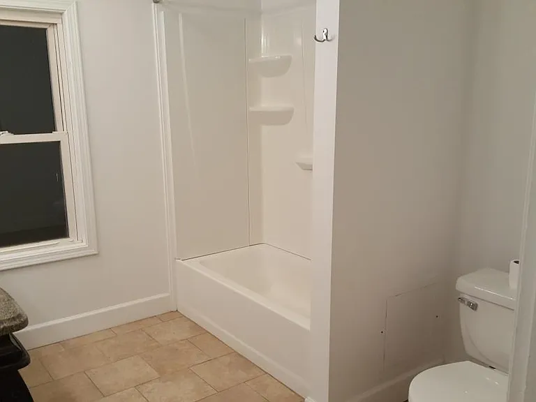 Room for 2 in this oversized bathroom.