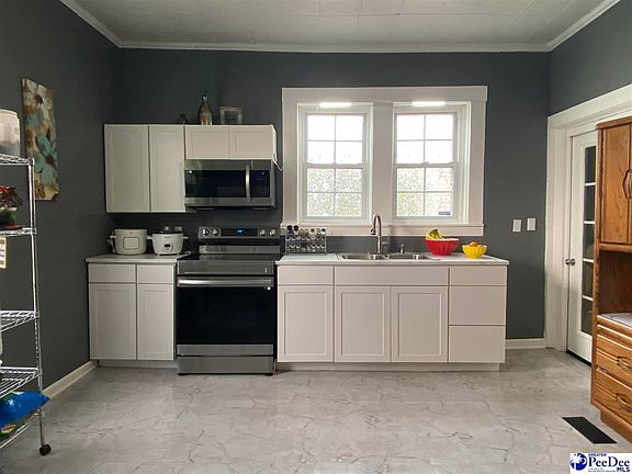 3rd image of 320 N Park St