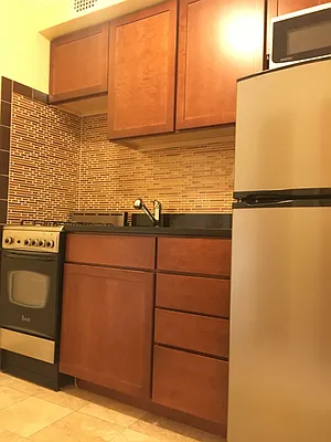 Rented by Meraki Realty LLC | media 15